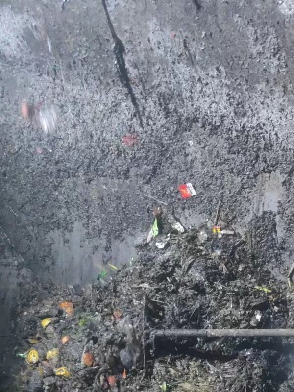 铺前镇污水池清理